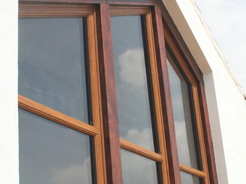 Bay Windows Hackney